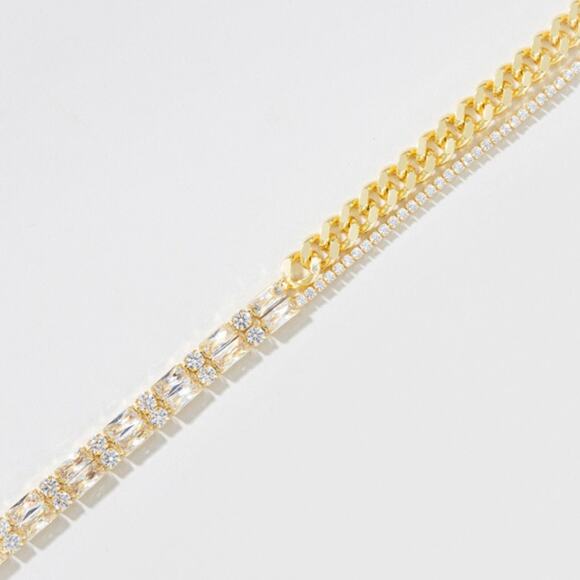 Francesca’s Mary Layered Gold Toned Cupchain Statement Necklace - Picture 2 of 6